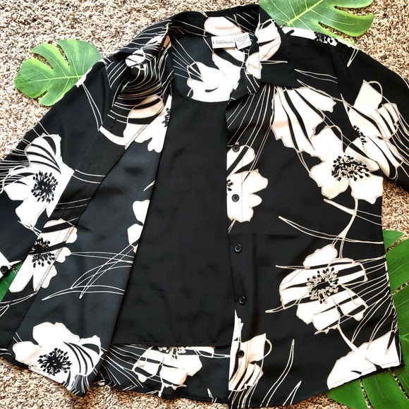 Sale!  3/4-Sleeve Shirt with Front Cover - Picture 3 of 8